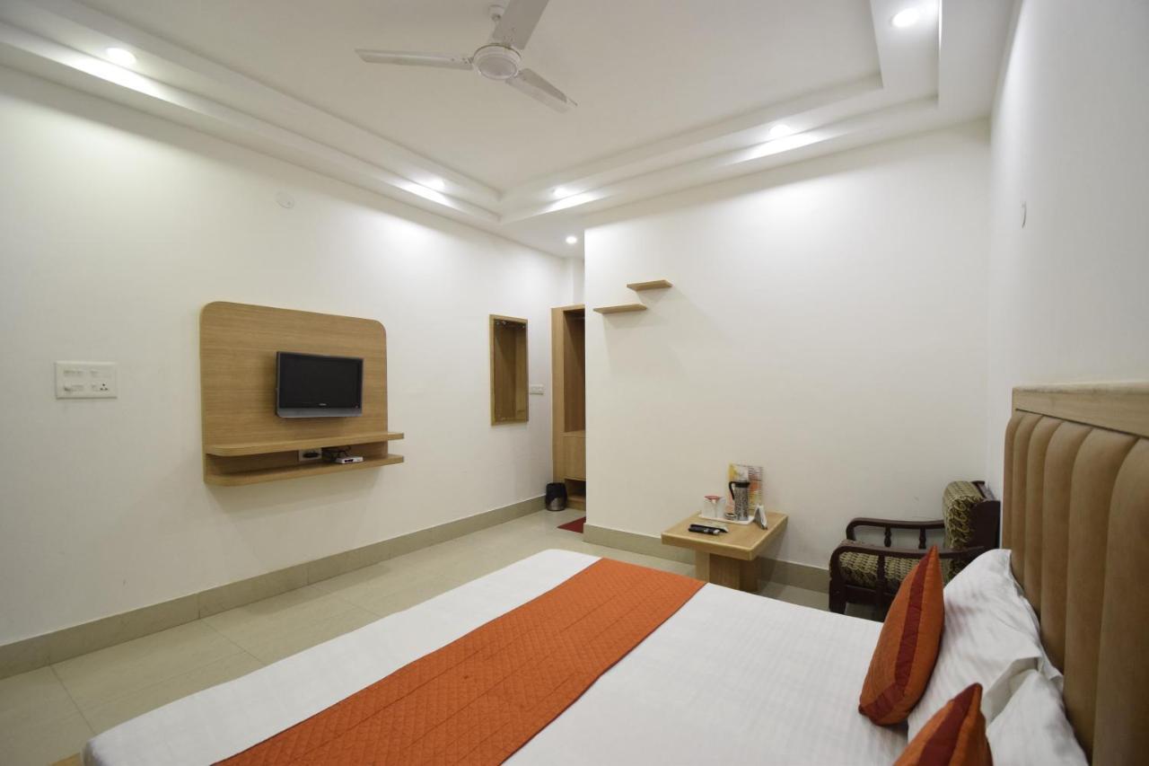Hotel Atlantic Alwar Exterior foto